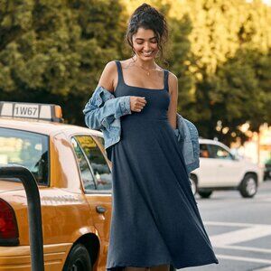 Beyond Yoga Featherweight At The Ready Square Neck Dress - XL - Pockets